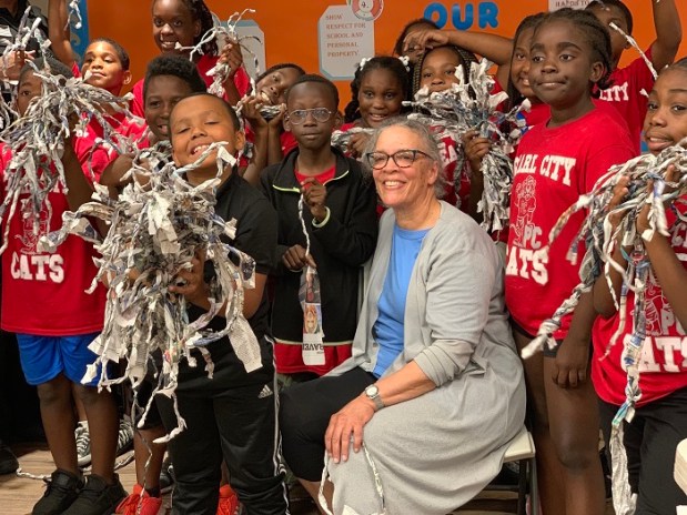 maren hassinger at Pearl City (002)